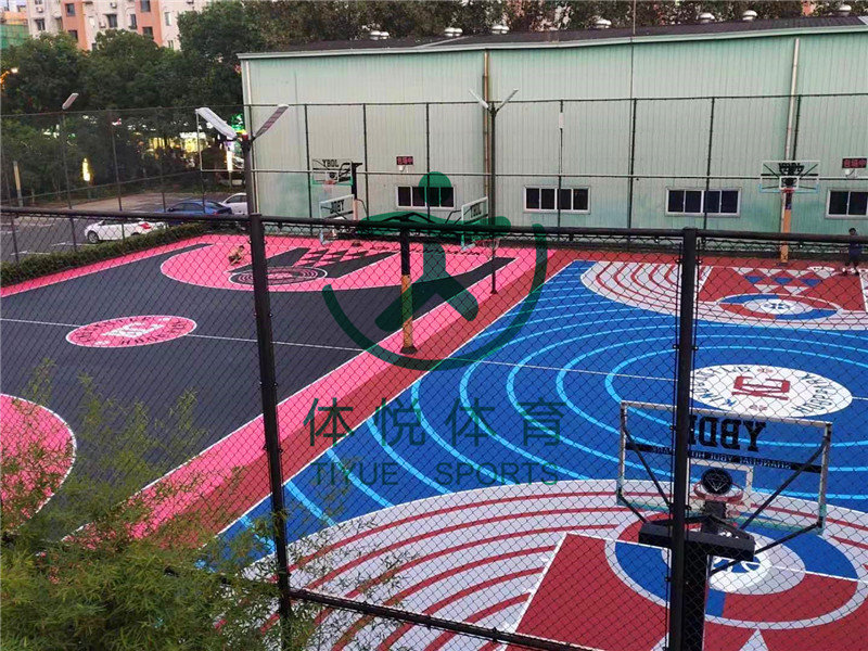 硅pu球場多長時間清洗一次？硅PU球場清洗流程！